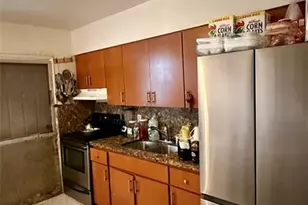 430 NE 75th St, Miami, FL 33138 - Photo 11