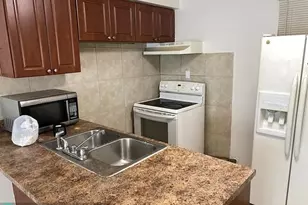 1640 SW 40th Terrace, Unincorporated Broward County, FL 33317 - Photo 15