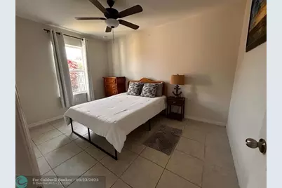 1522 SE Flintlock Rd, Saint Lucie West, FL 34952 - Photo 9