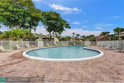 1668  Cypress Pointe Dr, Unit #1668, Coral Springs, FL 33071 - Photo 23