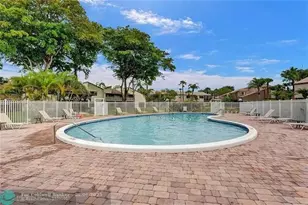 1668 Cypress Pointe Dr, Coral Springs, FL 33071 - Photo 23