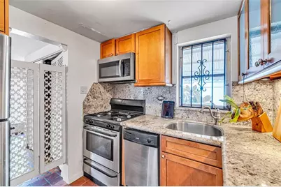 1009 NE 6th Street, Fort Lauderdale, FL 33304 - Photo 13