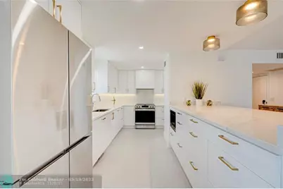 3430  Galt Ocean Dr, Unit #1011, Fort Lauderdale, FL 33308 - Photo 9