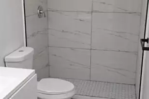 1305 W 46th St, Hialeah, FL 33012 - Photo 15