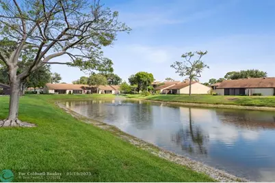 608  Sea Pine Way, Unit #D2, Greenacres, FL 33415 - Photo 13