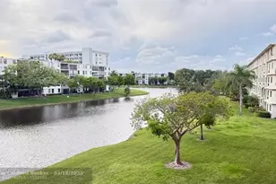 2108 S Cypress Bend Dr, Pompano Beach, FL 33069 - Photo 3