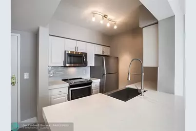1040  Seminole Dr, Unit #856, Fort Lauderdale, FL 33304 - Photo 3