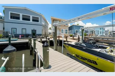 392  Nettles Blvd, Jensen Beach, FL 34957 - Photo 7