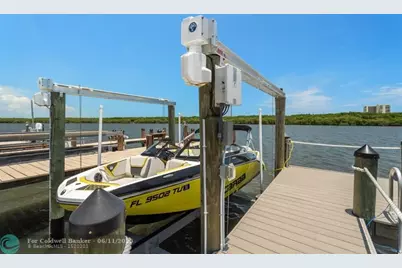 392  Nettles Blvd, Jensen Beach, FL 34957 - Photo 9