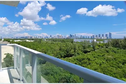 15051 Royal Oaks Lane #902, Miami, FL 33181 - Photo 13