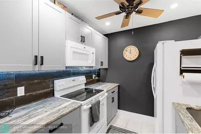 825 NW 13th St, Unit #1130, Boca Raton, FL 33486 - Photo 11