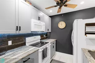 825 NW 13th St, Boca Raton, FL 33486 - Photo 11