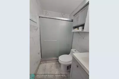 800 SW 11th Ave, Unit #17, Hallandale Beach, FL 33009 - Photo 11