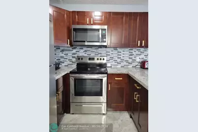 800 SW 11th Ave, Unit #17, Hallandale Beach, FL 33009 - Photo 3