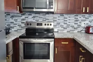 800 SW 11th Ave, Hallandale Beach, FL 33009 - Photo 3