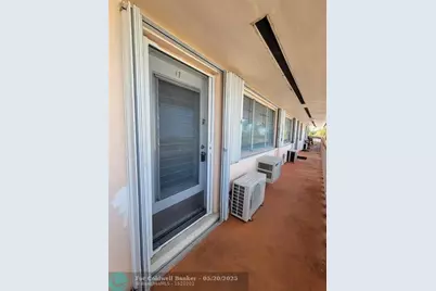 800 SW 11th Ave, Unit #17, Hallandale Beach, FL 33009 - Photo 15
