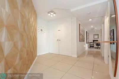 1111 SW 1st Ave, Unit #Ph3920, Miami, FL 33130 - Photo 3