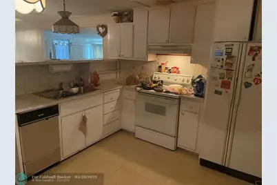 8581 SW 20th Pl, Davie, FL 33324 - Photo 3