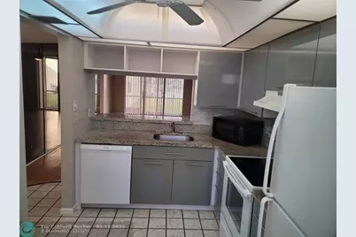 [Address not provided], Pembroke Pines, FL 33026 - Photo 5