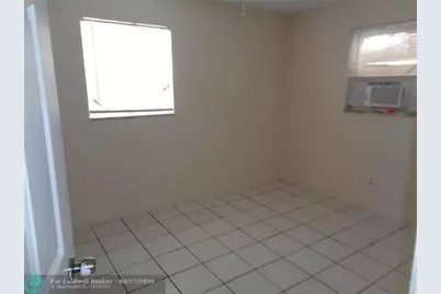 345 NW 5th St, Unit #3, Pompano Beach, FL 33060 - Photo 1