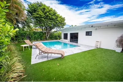 18560 NE 20th Ct, North Miami Beach, FL 33179 - Photo 21