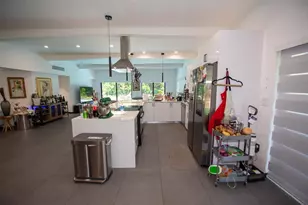 18560 NE 20th Ct, North Miami Beach, FL 33179 - Photo 5