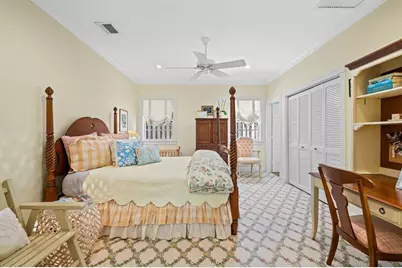 2342 NE 26th St, Lighthouse Point, FL 33064 - Photo 23