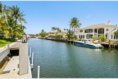 2342 NE 26th St, Lighthouse Point, FL 33064 - Photo 9