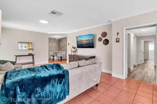 1311 NE 42nd St, Oakland Park, FL 33334 - Photo 15