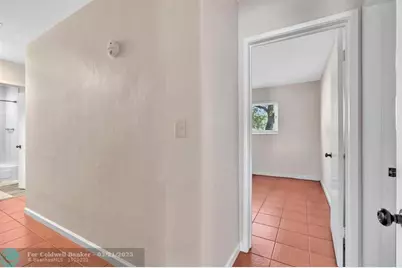 1311 NE 42nd St, Oakland Park, FL 33334 - Photo 25