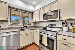 1311 NE 42nd St, Oakland Park, FL 33334 - Photo 21