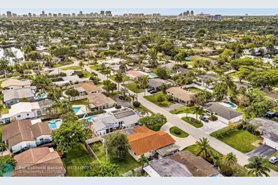 1311 NE 42nd St, Oakland Park, FL 33334 - Photo 53