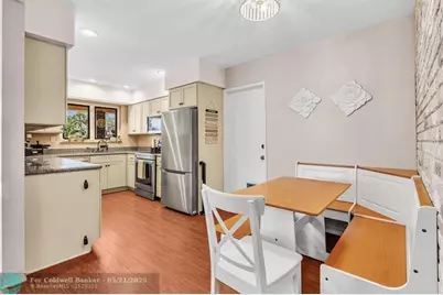 1311 NE 42nd St, Oakland Park, FL 33334 - Photo 17