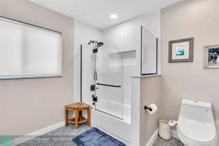 1311 NE 42nd St, Oakland Park, FL 33334 - Photo 45