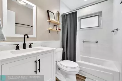 1311 NE 42nd St, Oakland Park, FL 33334 - Photo 31