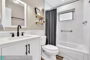 1311 NE 42nd St, Oakland Park, FL 33334 - Photo 31