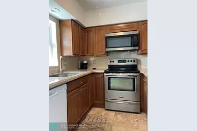 2708 NE 14th Street Cswy, Unit #2, Pompano Beach, FL 33062 - Photo 11