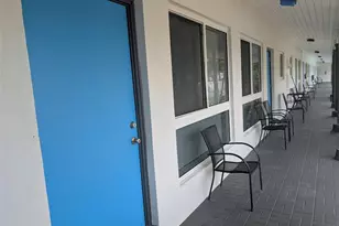 3217 NE 9th St, Pompano Beach, FL 33062 - Photo 11