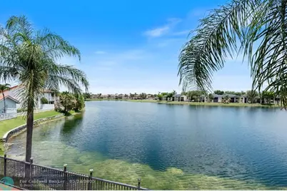 8313 NW 188th Ter, Hialeah, FL 33015 - Photo 45