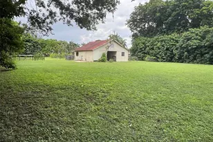1765 SW 112th Ave, Davie, FL 33325 - Photo 53