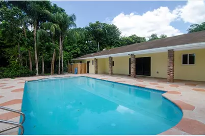1765 SW 112th Av, Davie, FL 33325 - Photo 29