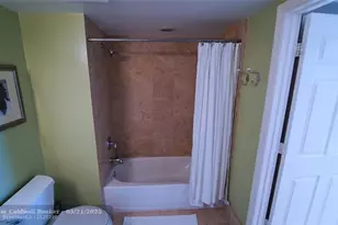 2011 N Ocean Blvd, Fort Lauderdale, FL 33305 - Photo 25