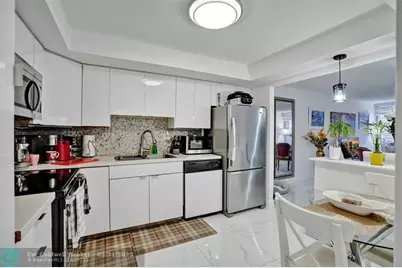 18041 SE Biscayne Blvd, Unit #503, Aventura, FL 33160 - Photo 9