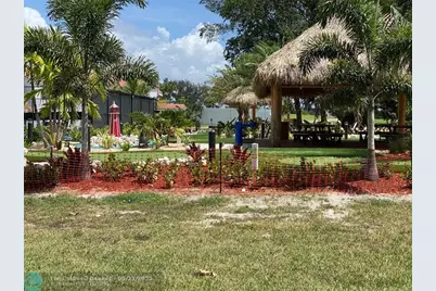 2025  Berkshire B, Unit #2025, Deerfield Beach, FL 33442 - Photo 31