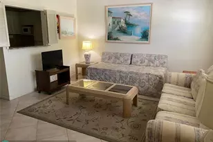 2025 Berkshire B Unit, Deerfield Beach, FL 33442 - Photo 1