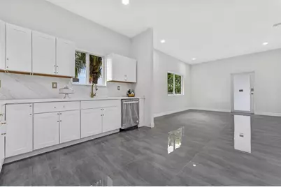 5250  SW 18th St, West Park, FL 33023 - Photo 15