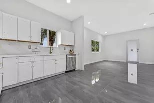 5250 SW 18th St, West Park, FL 33023 - Photo 15