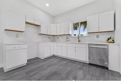 5250  SW 18th St, West Park, FL 33023 - Photo 17