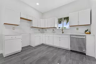 5250 SW 18th St, West Park, FL 33023 - Photo 17