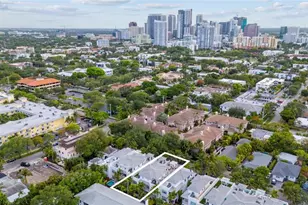 220 NE 15th Ave, Fort Lauderdale, FL 33301 - Photo 3